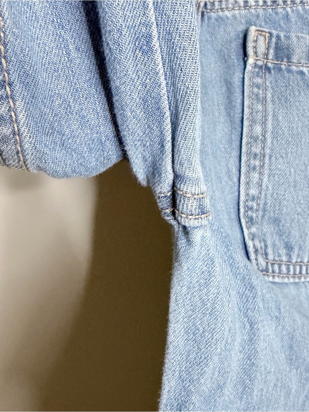 Old Navy Light Blue Wide-Leg Cargo Jeans for Girls - Picture 7 of 7